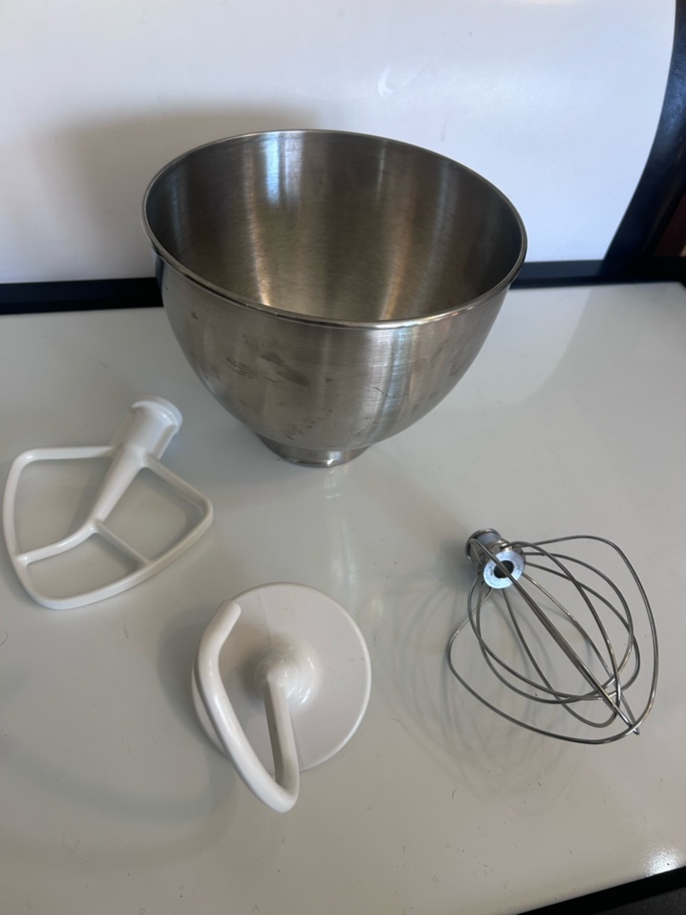 KitchenAid MixerTwist Lock Bowl K45 K45SS KSM90 KSM75 W/ Accessories